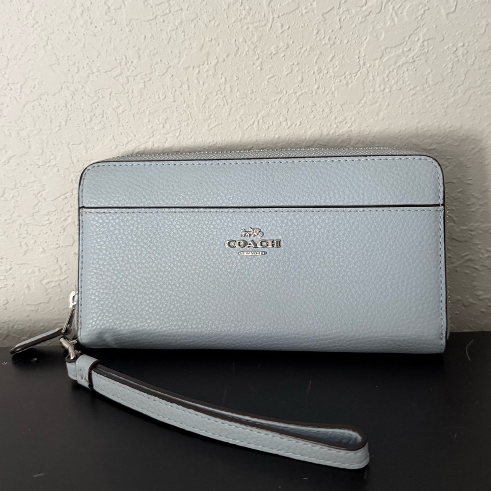 Coach Wristlet/Clutch Wallet - Baby Blue